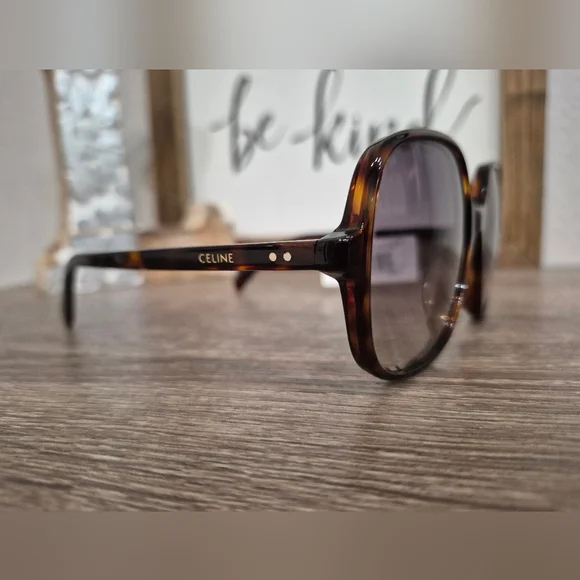 CELINE Sunglasses, CL40244U, 56-18 135, Authentic - Picture 6 of 10